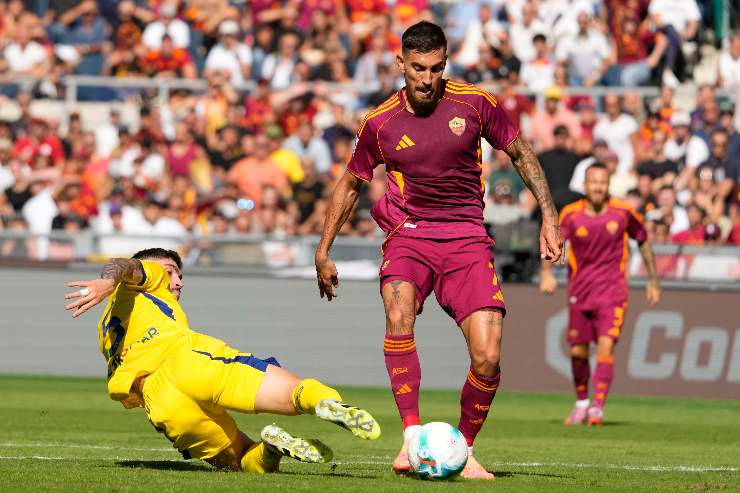 Lorenzo Pellegrini in azione contro il Verona