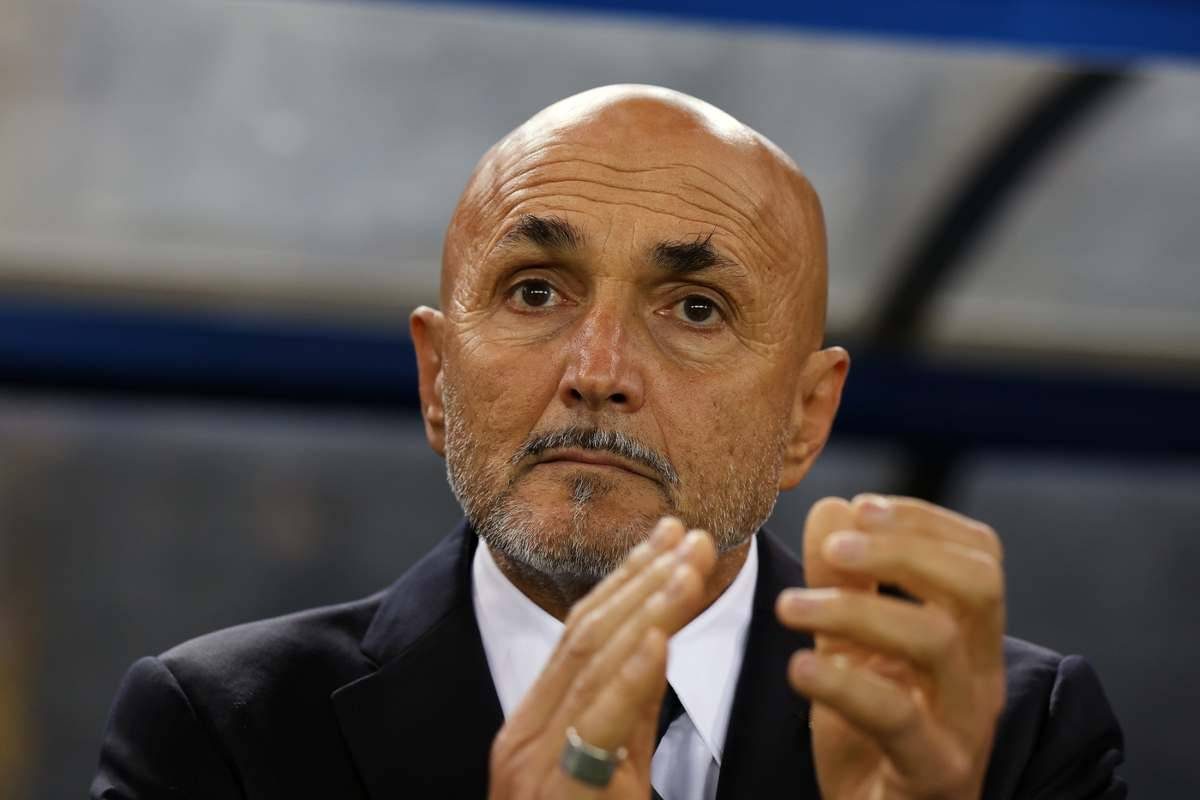 Luciano Spalletti applaude