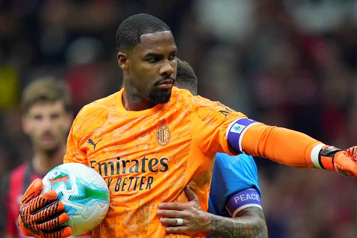 Maignan prende il pallone tra le mani