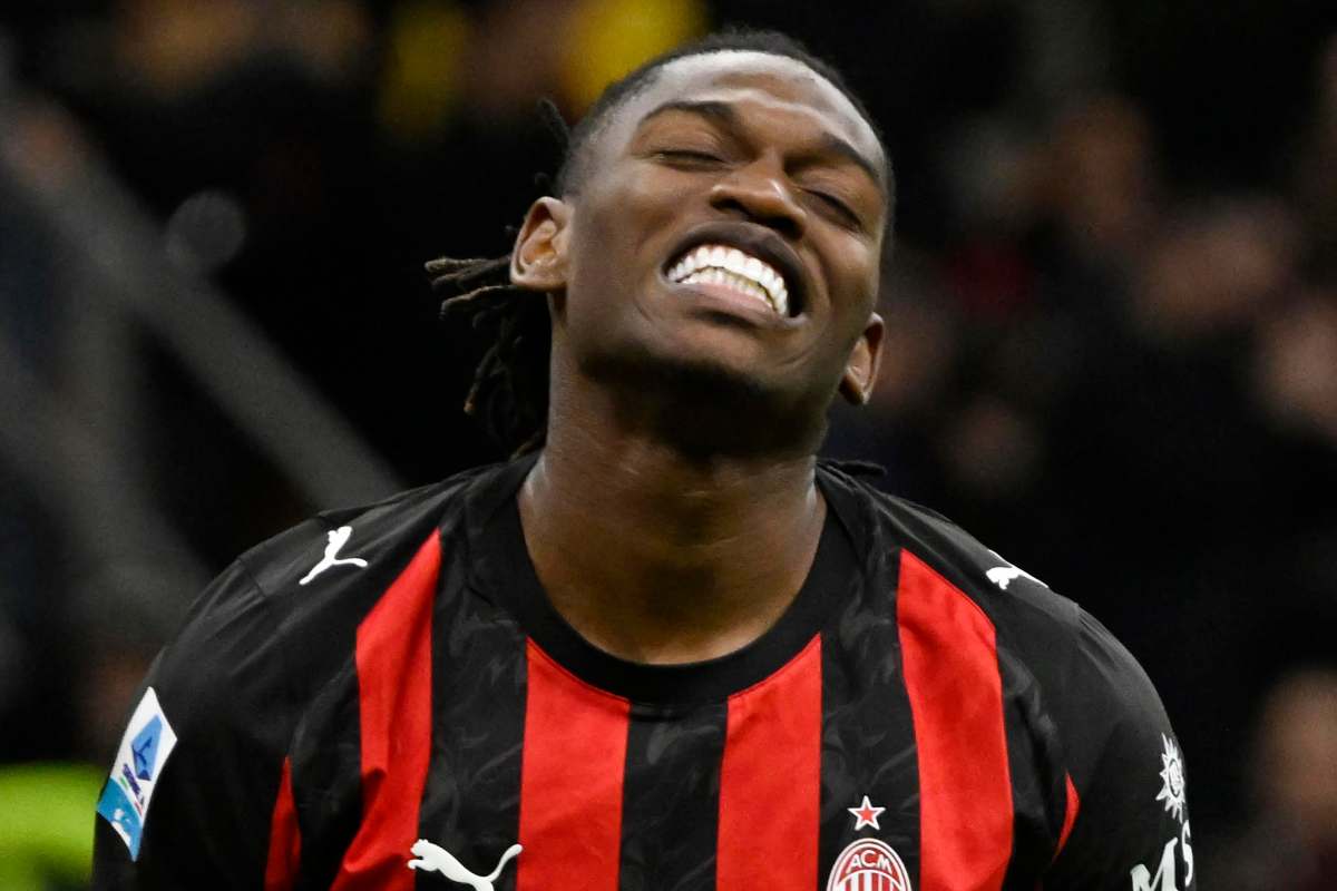 Rafael Leao con la maglia del Milan