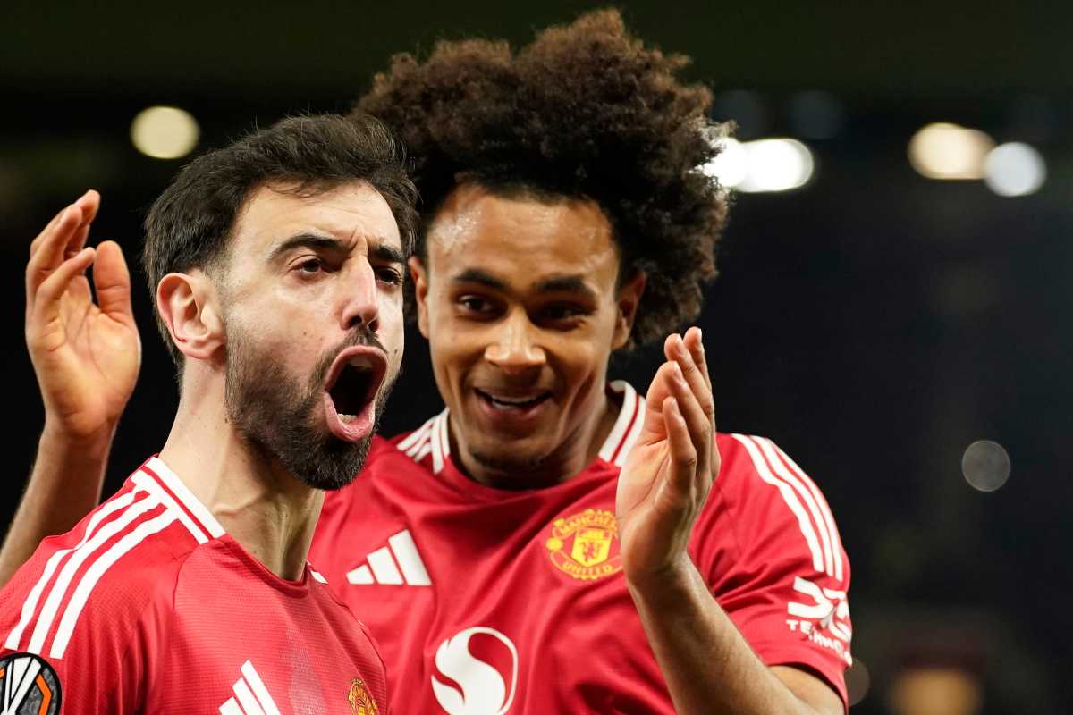 Zirkzee in compagnia di Bruno Fernandes