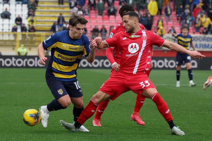 Bernabé prova a sgusciare dalla pressione avversaria