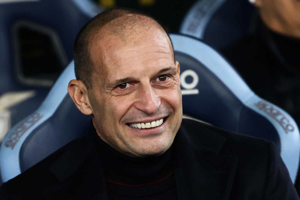 Massimiliano Allegri, tecnico del Milan, in panchiba