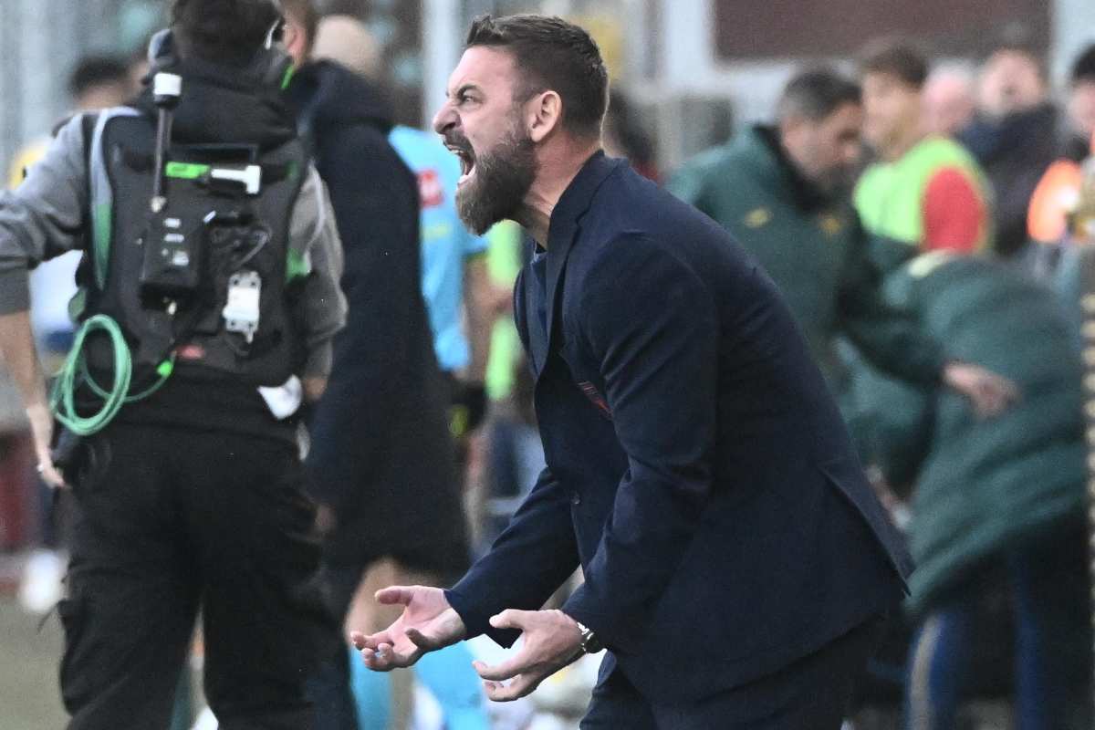 Daniele De Rossi urla sulla panchina del Genoa