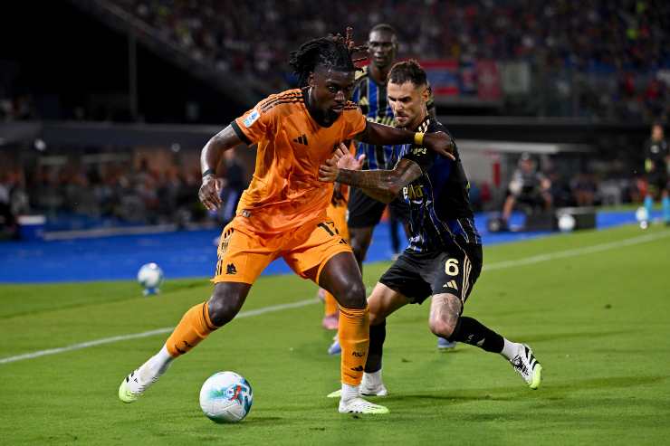 Koné tiene lontano il suo diretto marcatore