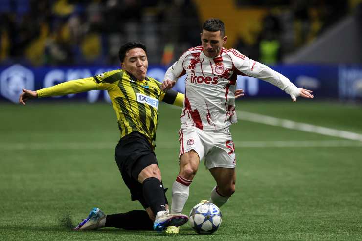 Pirola prova a dribblare l'avversario