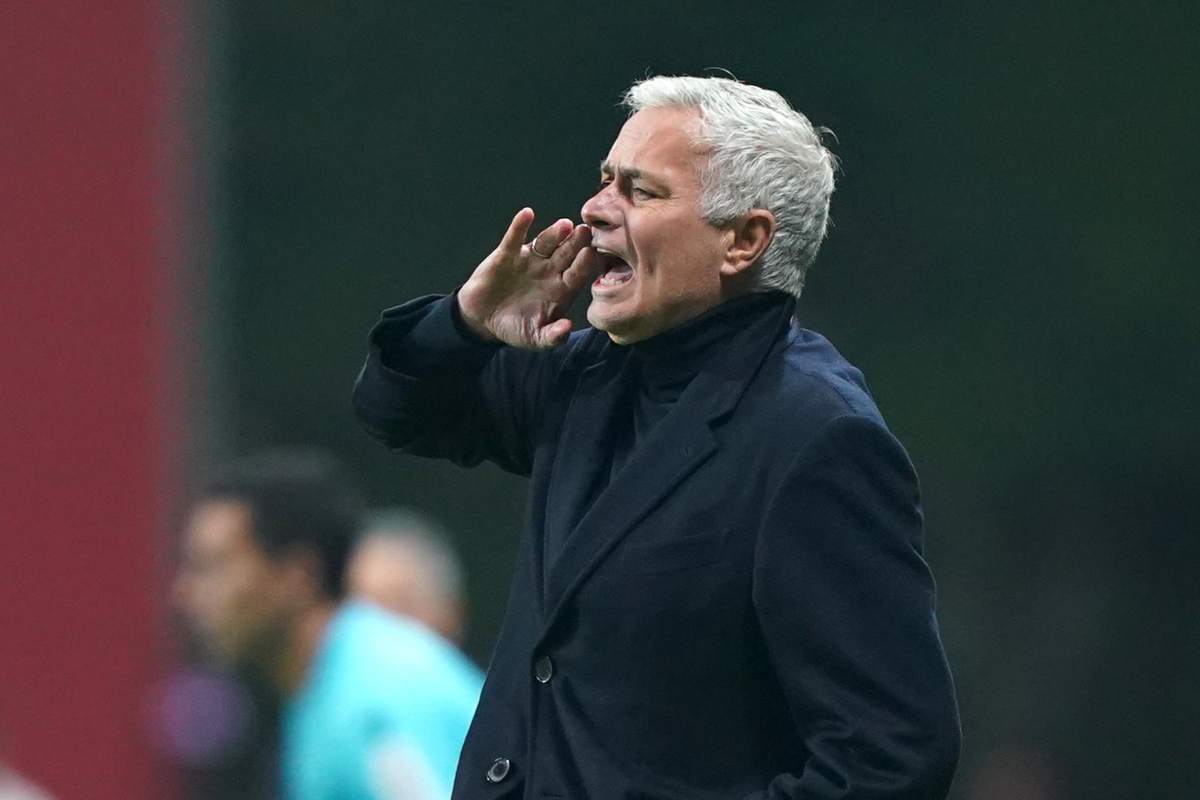 José Mourinho, allenatore del Benfica