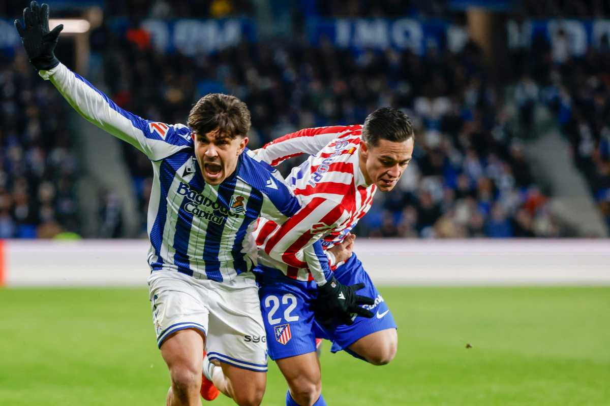 Giacomo Raspadori in azione contro la Real Sociedad