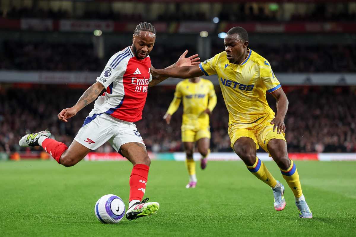 Sterling con la maglia dell'Arsenal