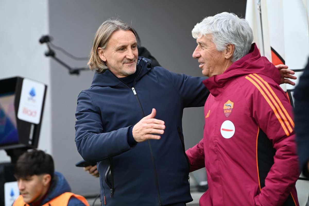 Nicola e Gasperini si salutano a bordo campo