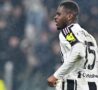 Pierre Kalulu in azione con la maglia della Juve