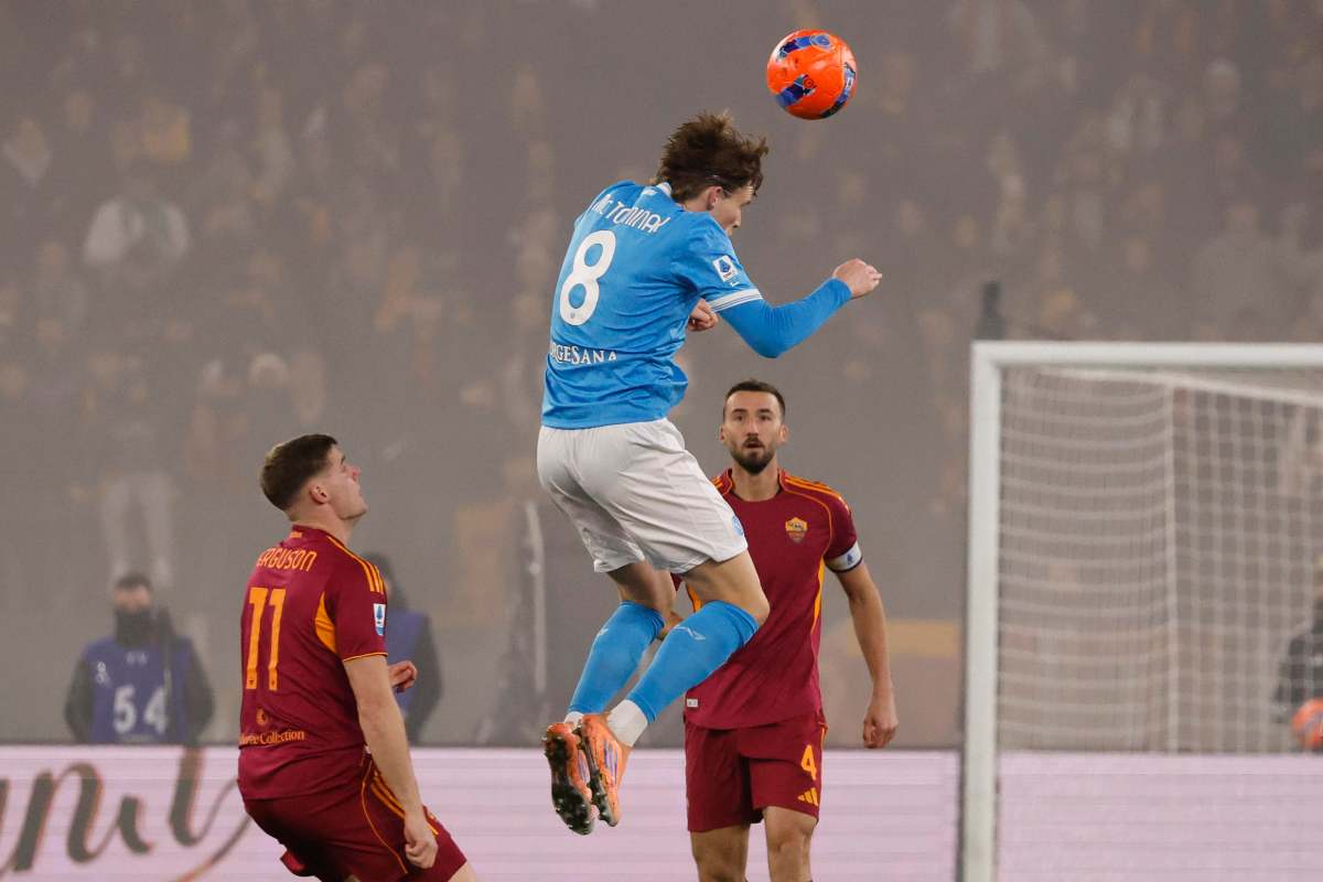 McTominay in azione durante Roma-Napoli