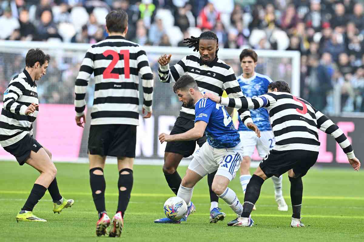Thuram e Baturina durante Juventus-Como