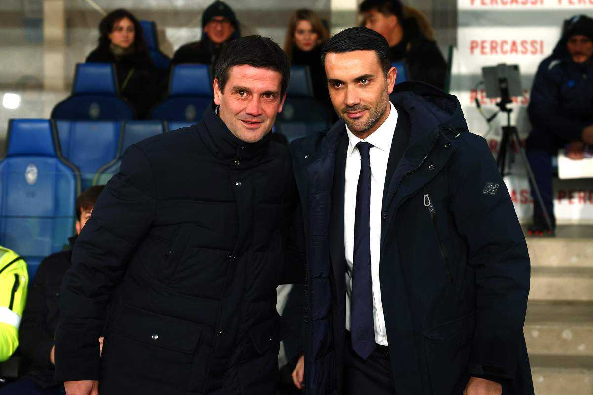 Chivu e Palladino si salutano a bordo campo