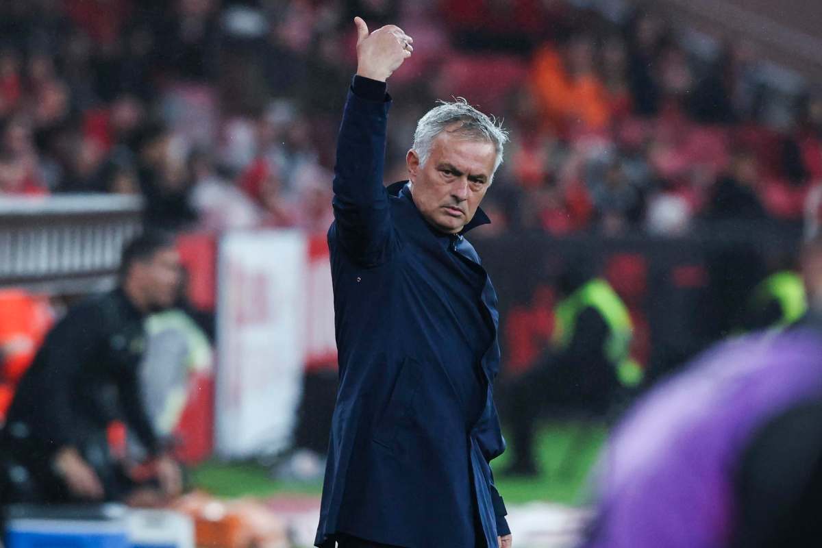 José Mourinho chiama un giocatore