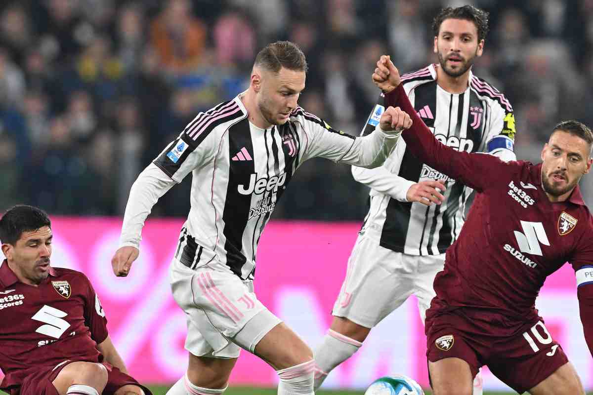 Koopmeiners prova ad avventarsi sul pallone