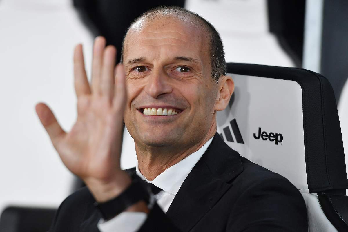 Massimiliano Allegri saluta