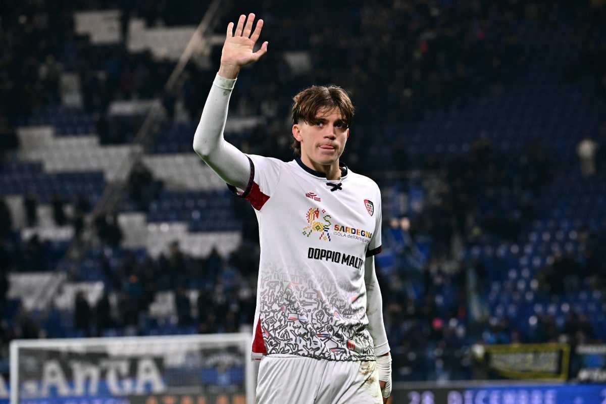 Marco Palestra saluta i tifosi