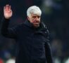 Gasperini saluta i tifosi