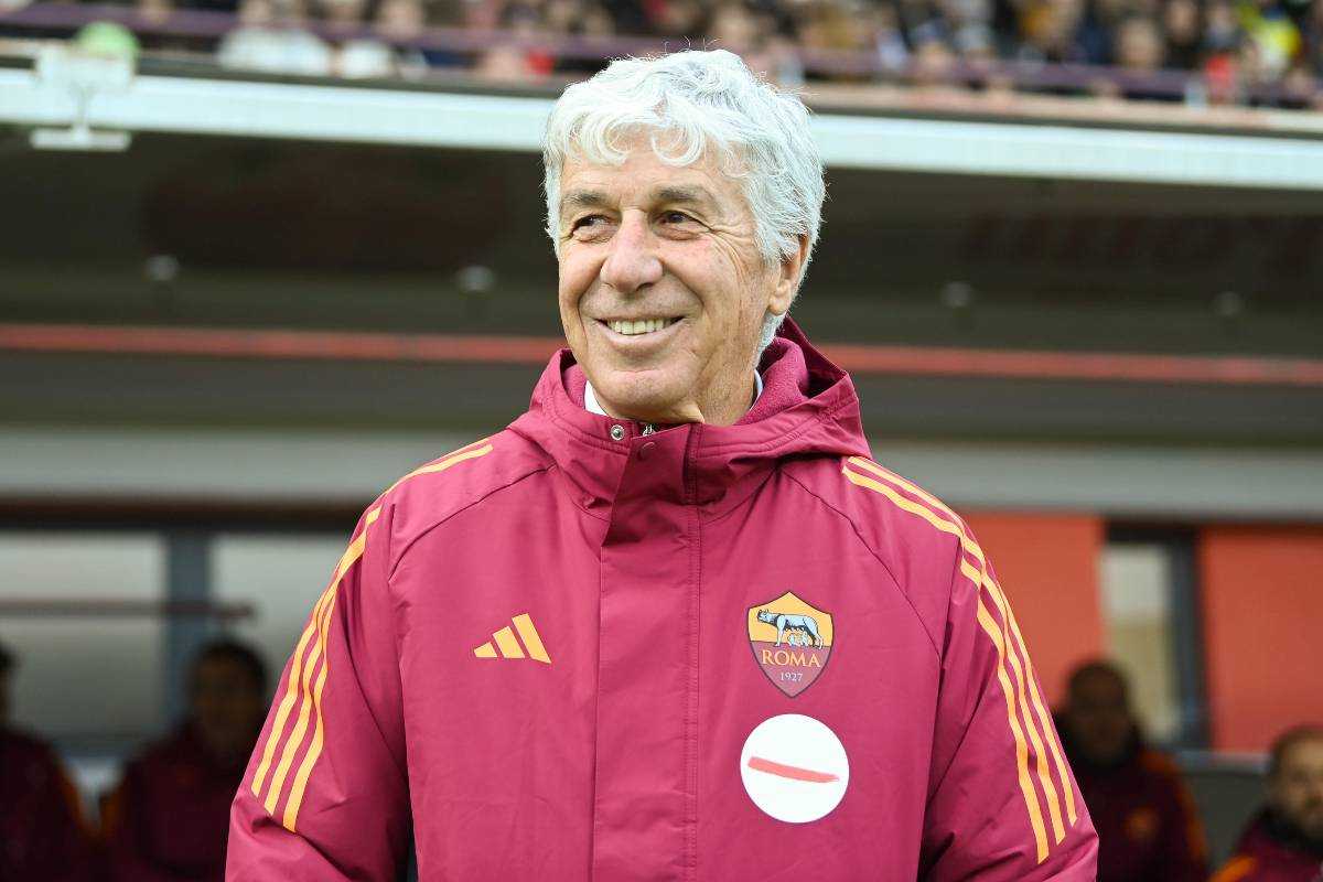 Gian Piero Gasperini ride a bordo campo