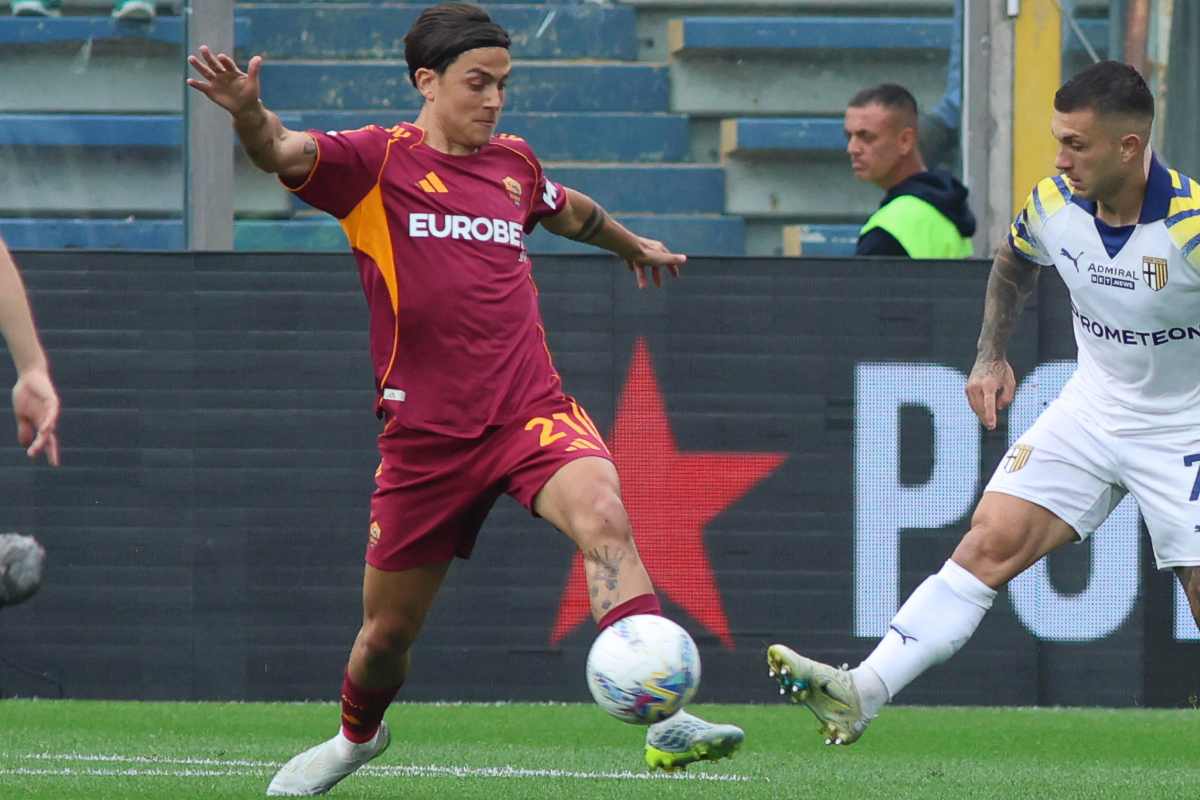 Paulo Dybala in azione contro il Parma