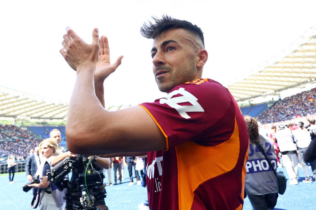Stepah El Shaarawy saluta la Curva Sud