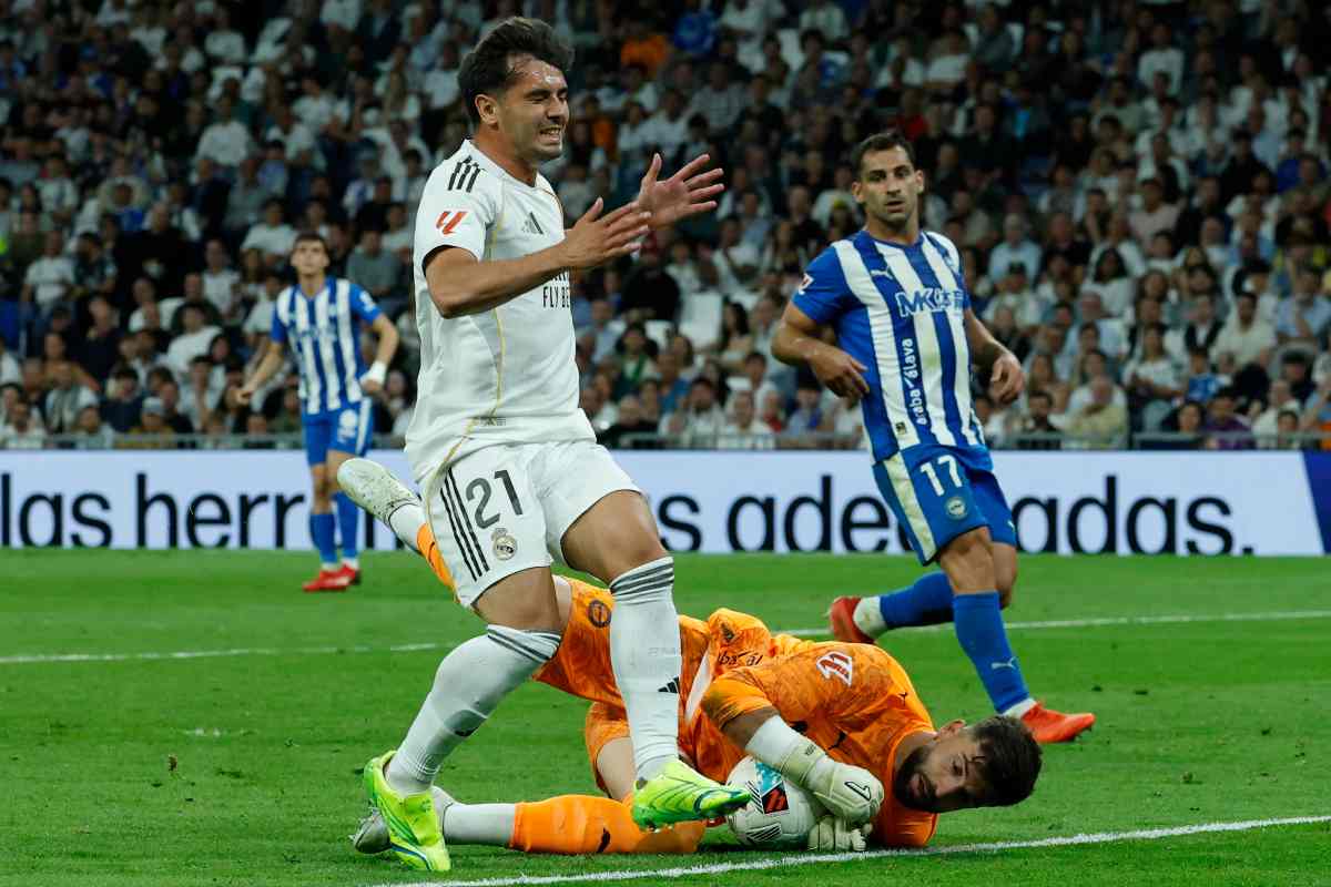 Brahim Diaz in azione con la maglia del Real