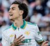 Paulo Dybala esulta sorridendo