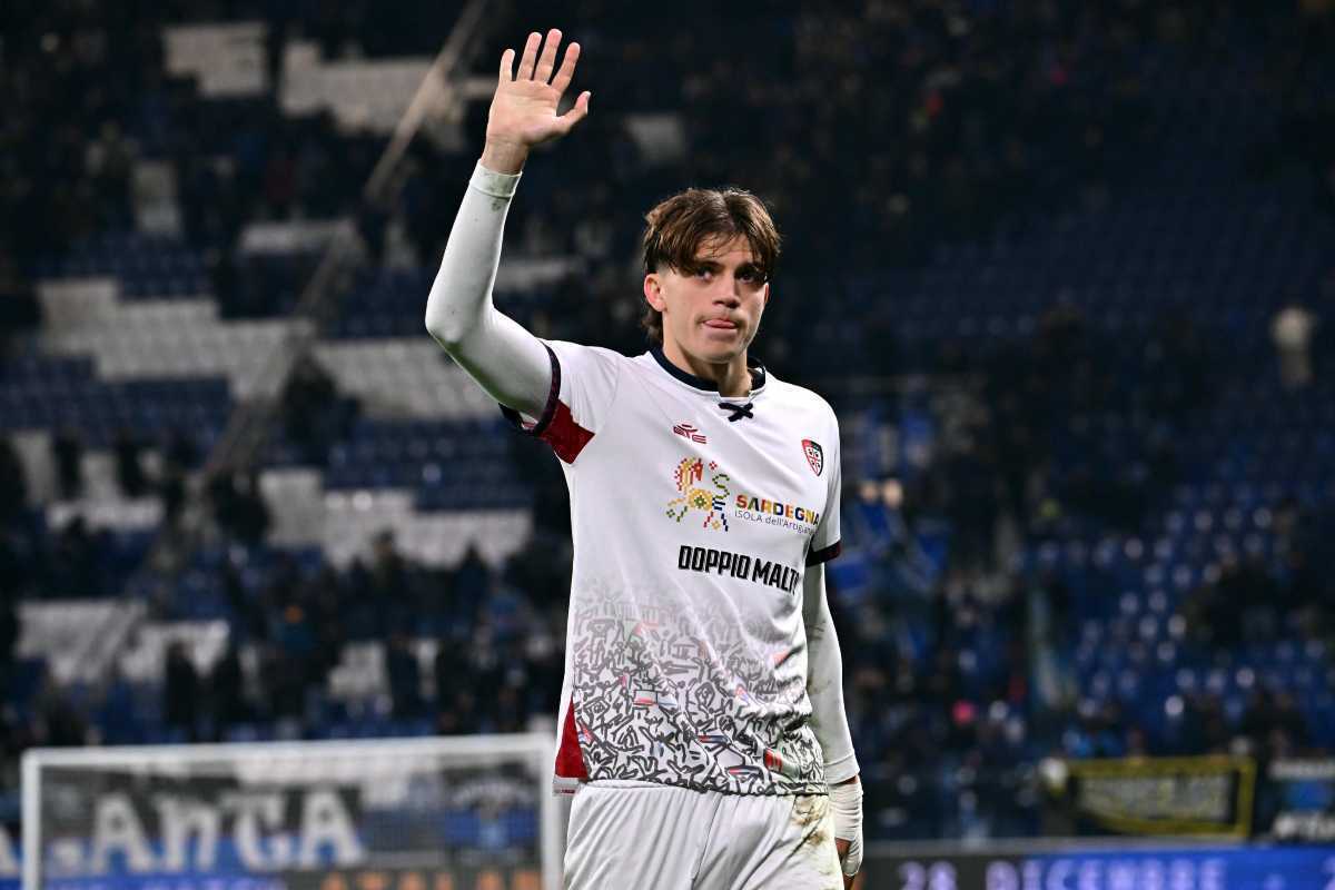 Marco Palestra saluta i tifosi