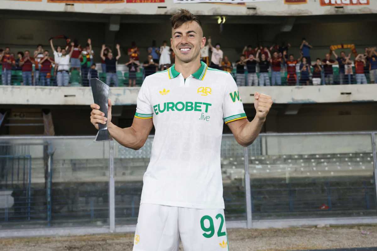 El Shaarawy esulta sotto il settore