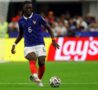 Manu Koné in azione con la maglia della Francia