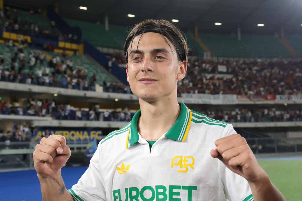 Paulo Dybala felice al "Bentegodi"