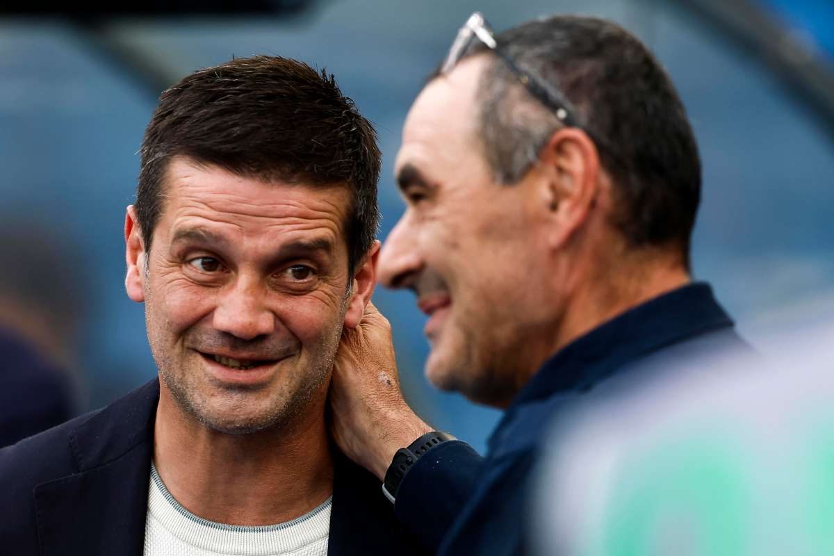 Chivu e Sarri sorridono