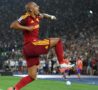 Malen esulta dopo un gol in Roma-Fiorentina