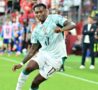 Rafa Leao prova a saltare l'uomo