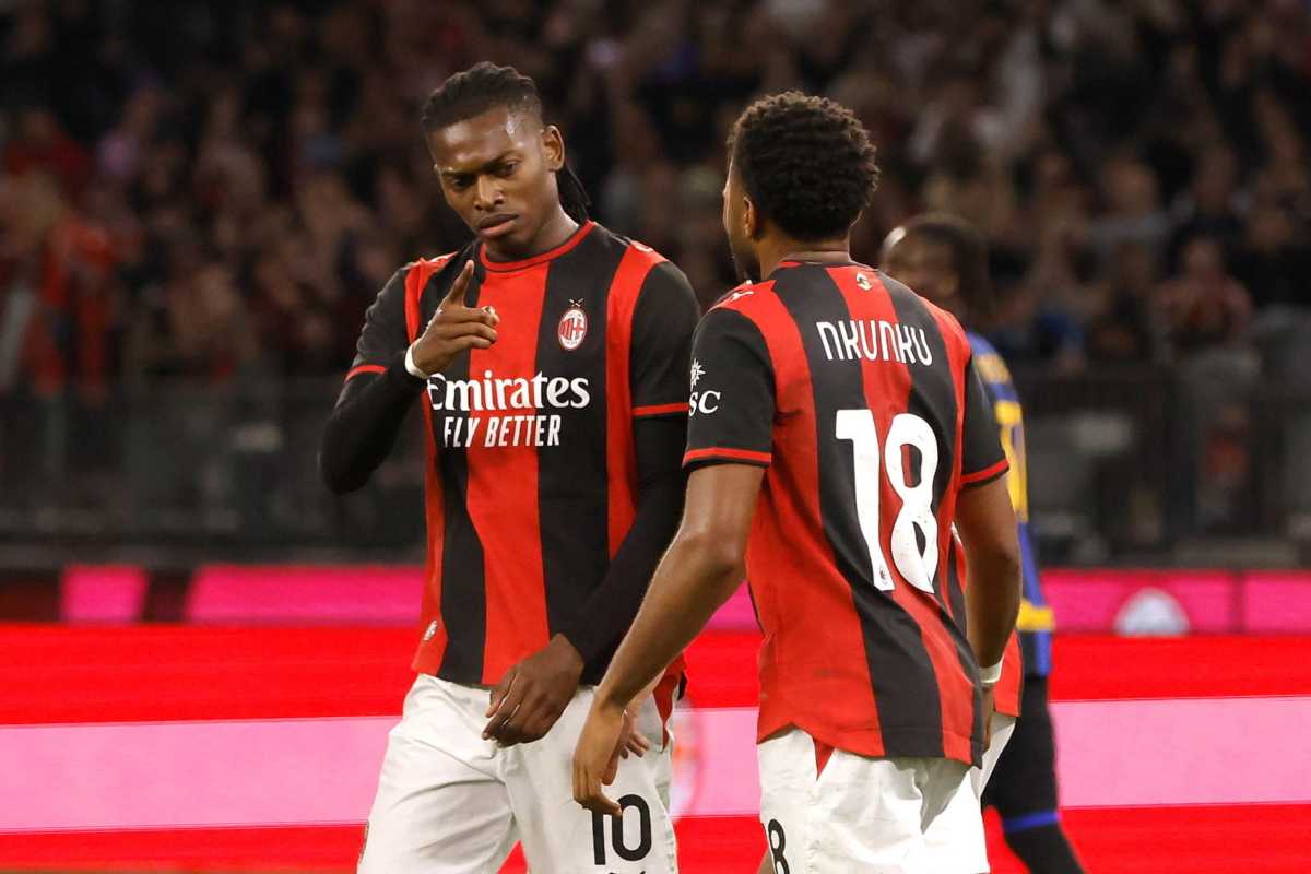 Leao e Nkunku con la maglia del Milan