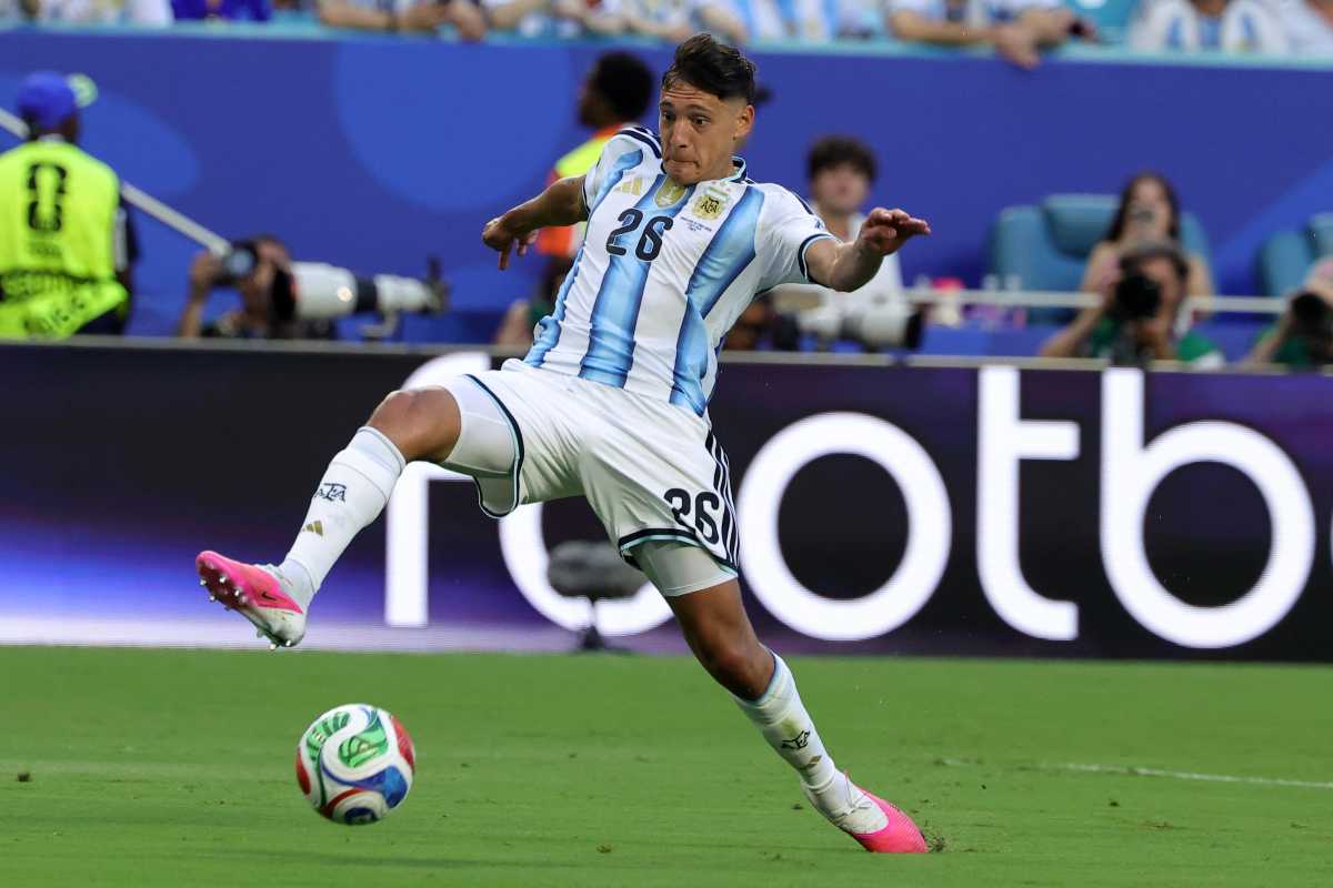 Molina in azione con la nazionale argentina