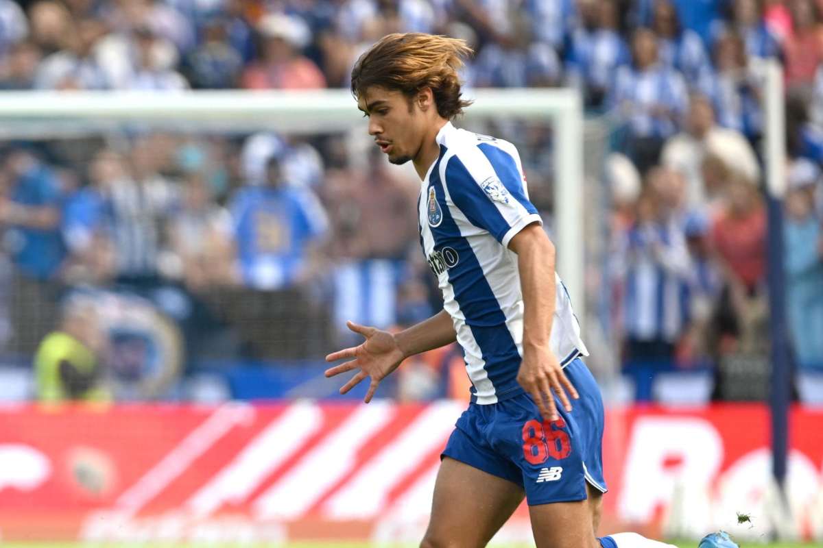 Rodrigo Mora con la maglia del Porto