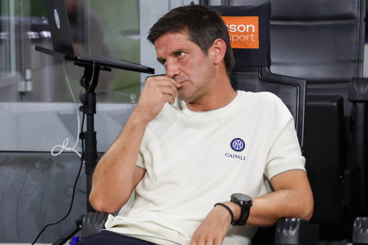 Chivu perplesso in panchina