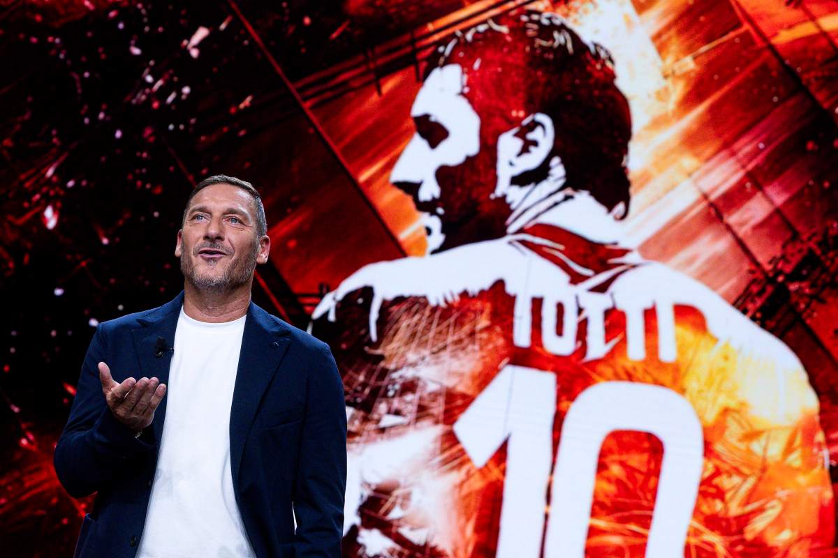 Totti durante una trasmissione televisiva