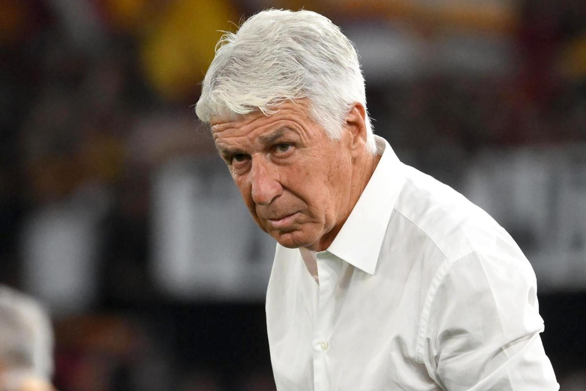 Gian Piero Gasperini scruta