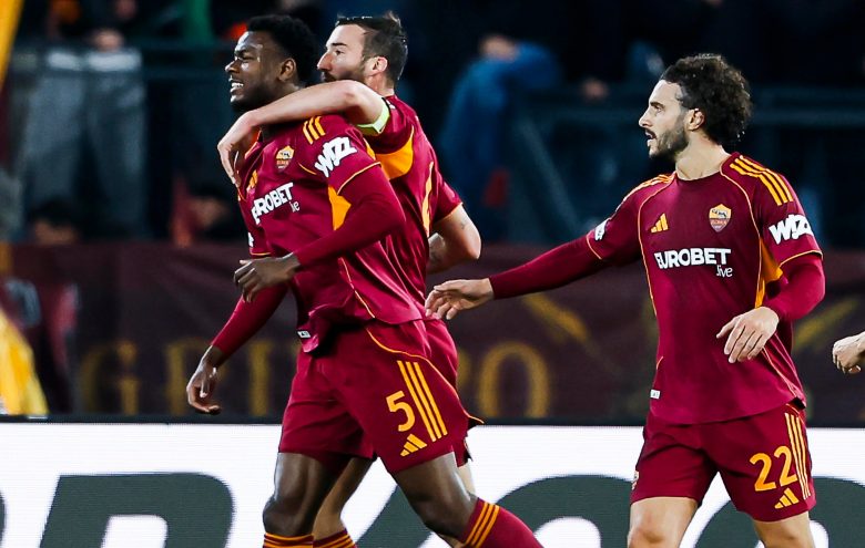 Ndicka, Cristante ed Hermoso festeggiano un gol