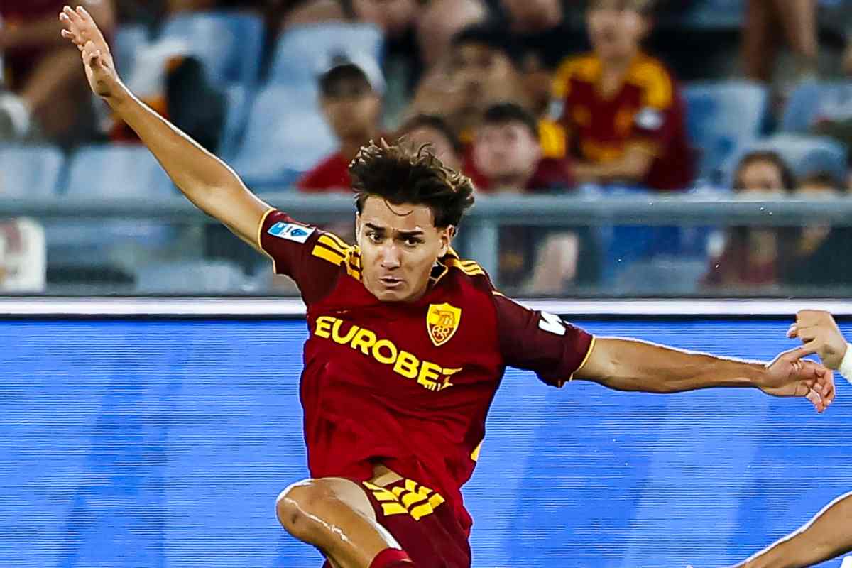 Emanuele Lulli durante un contrasto