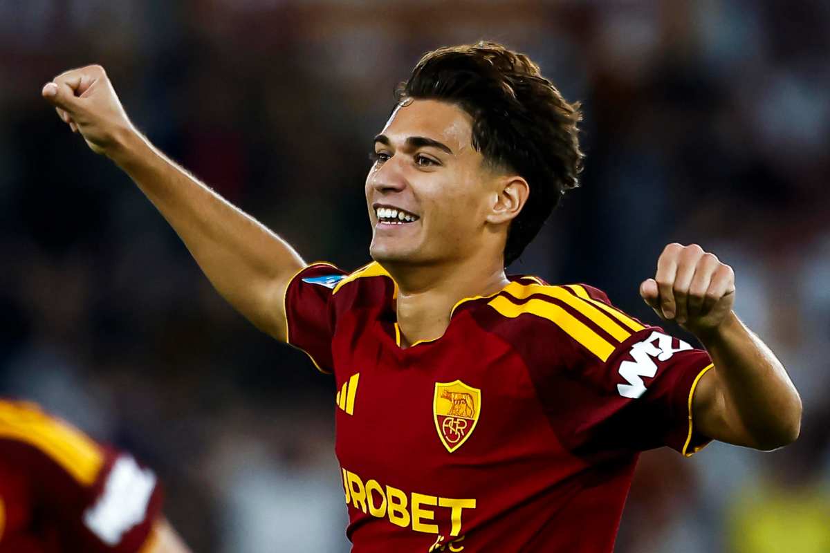 Lulli esulta dopo il gol in Roma-Genoa