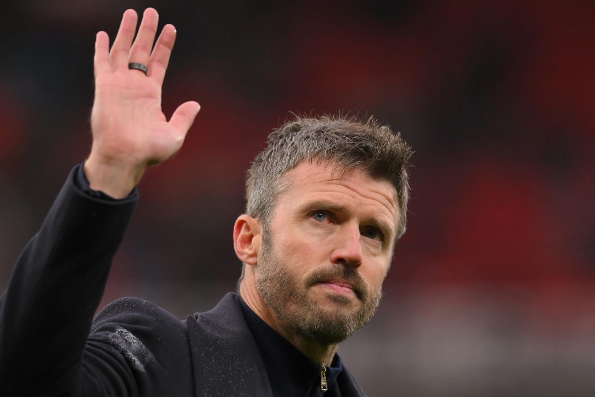 Carrick saluta i tifosi prima dell'esonero